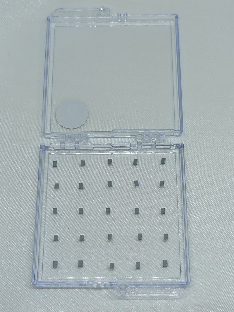Photo of a Correlative microscopy nanoGPS pack of 25 Tags HORIBA (2)
